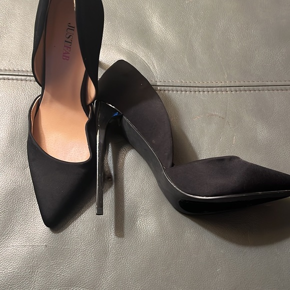 Like new high heels - Picture 4 of 4